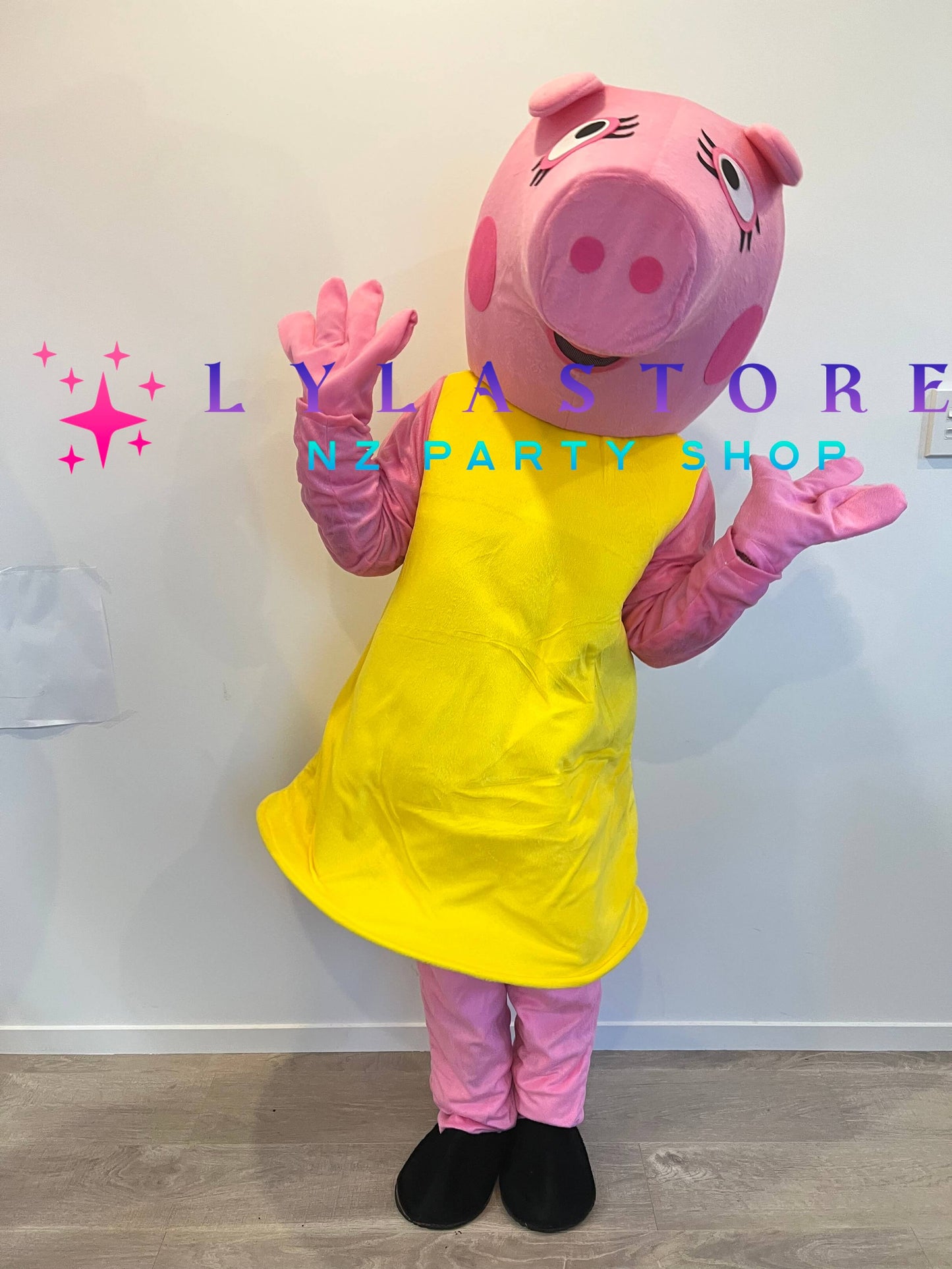 peppa-pig-mummy-costume-hire-auckland-lylastore