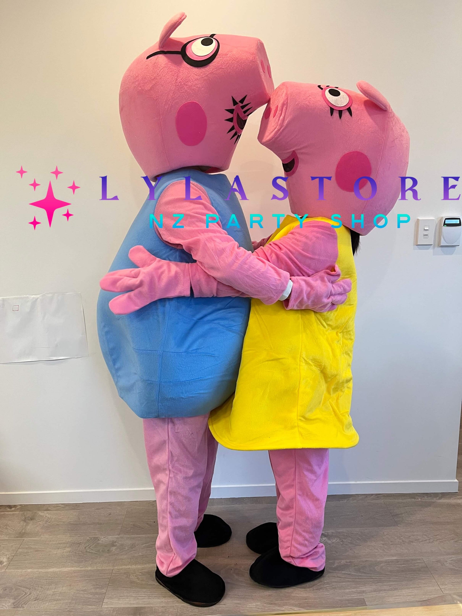 peppa-pig-daddy-mummy-costume-hire-auckland-lylastore.com