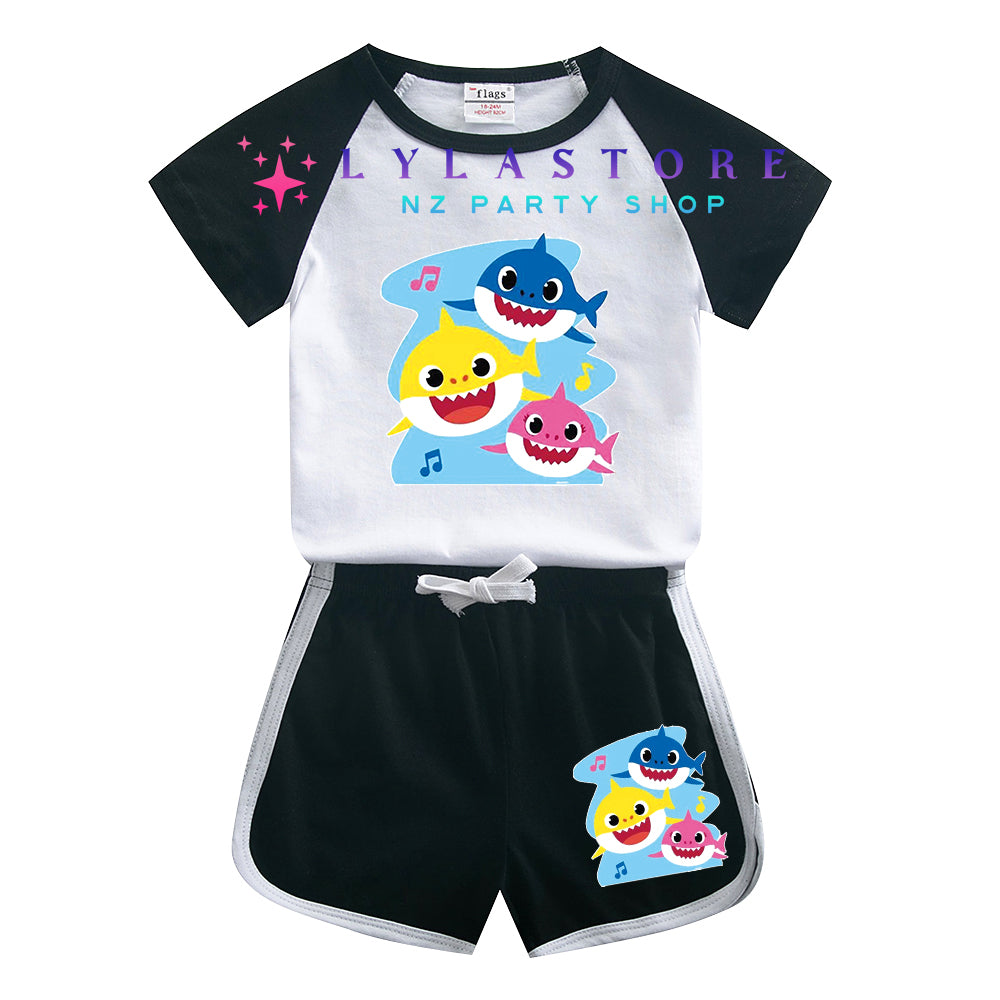 baby-shark-short-sleeve-black-lylastore.com